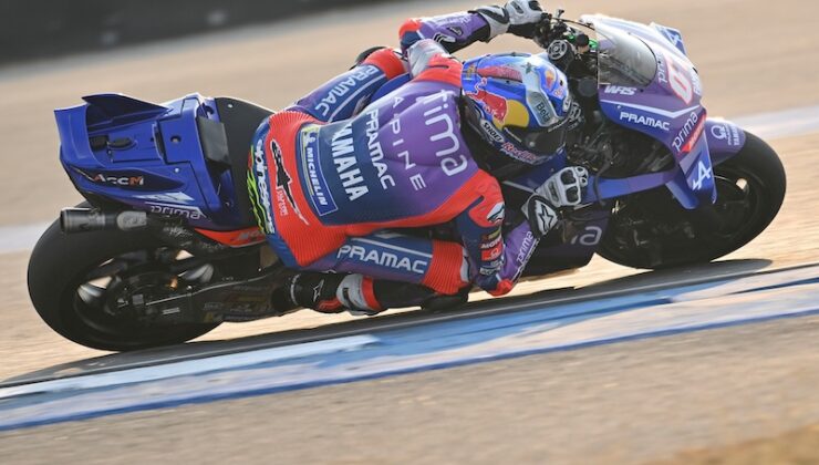 TOPRAK RAZGATLIOĞLU PİSTE ÇIKIYOR