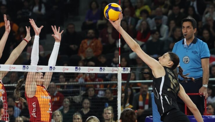 VAKIFBANK FİNAL BİLETİNİ ALDI