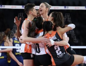 VAKIFBANK’IN RAKİBİ ECZACIBAŞI DYNAVIT