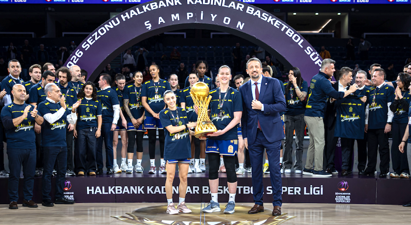 FENERBAHÇE OPET NAMAĞLUP ŞAMPİYON