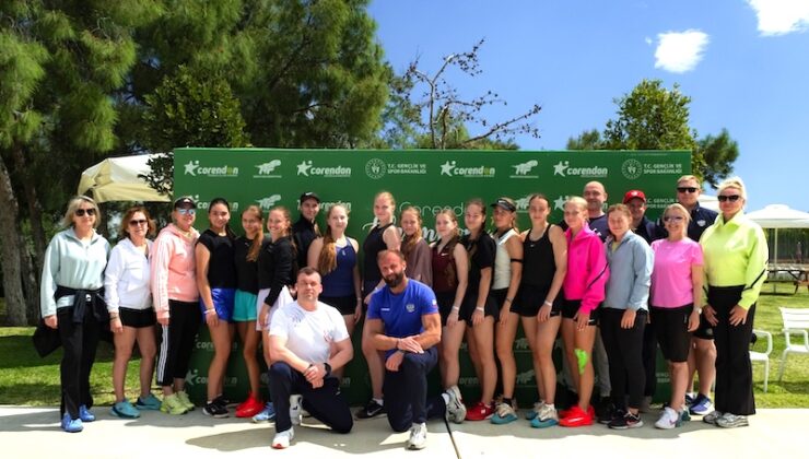 Rus Tenisinin Yıldızları Kemer’de Kampa Girdi