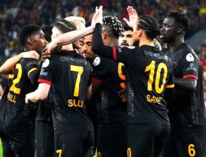 ASLAN ZİRVEDE FARKI YENİDEN AÇTI