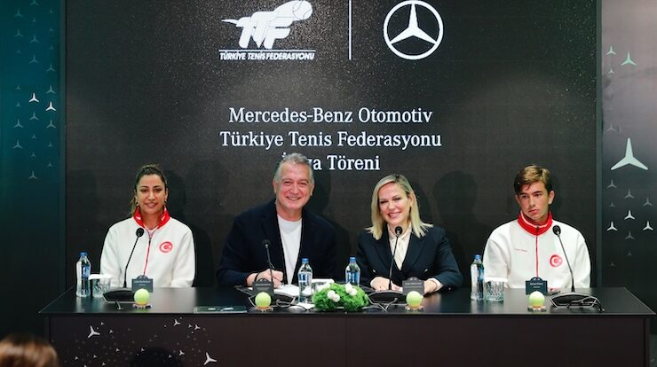 Mercedes-Benz Tenise Güç Verdi