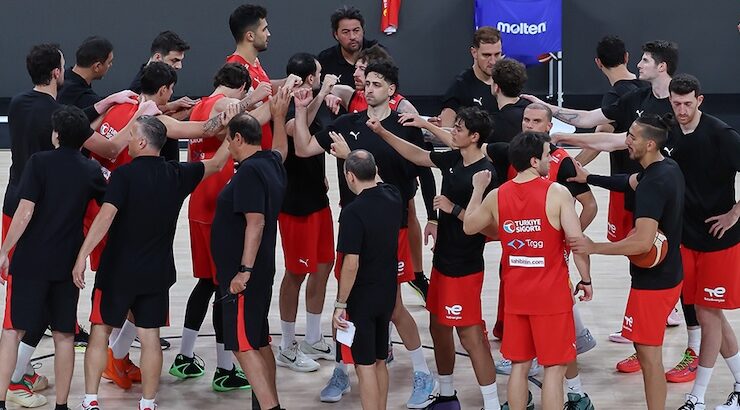 12 DEV ADAM SAHAYA İNDİ