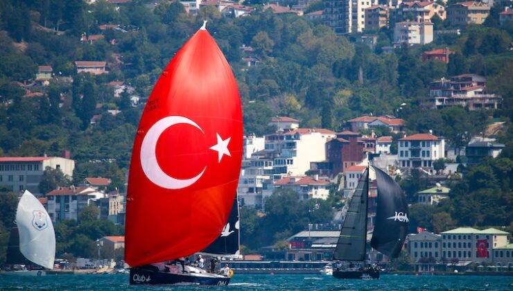 Cumhurbaşkanlığı Yat Yarışları’nda Zafer Kupası Zacapa’nın