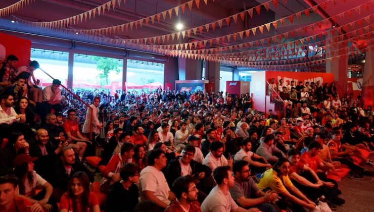 Dünya Kupası Coşkusu QNB Terminal Kadıköy’de Yaşanıyor 