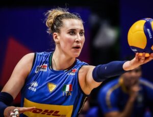 EKATERİNA ANTROPOVA ECZACIBAŞI’NDA