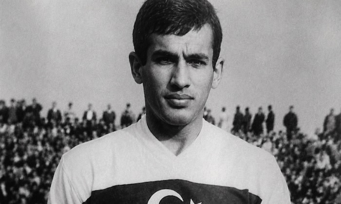 Eski Milli Futbolcu Haluk Erdem Hayatını Kaybetti