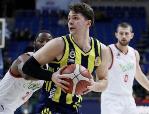 FENERBAHÇE BEKO LİDERLİĞİNİ SÜRDÜRDÜ