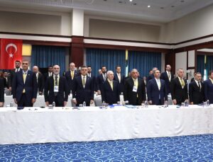 FENERBAHÇE’DE YÜKSEK DİVAN TOPLANTISI