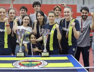 FENERBAHÇE’DEN BİR SEZONDA 23 KUPA