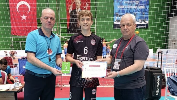 FESTİVAL VOLEYBOLDA FAIR PLAY RÜZGARI