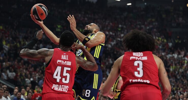 FİNAL HAYALİ YUNAN DUVARINA TAKILDI