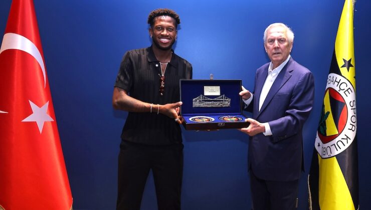 FRED FENERBAHÇE’YE VEDA ETTİ