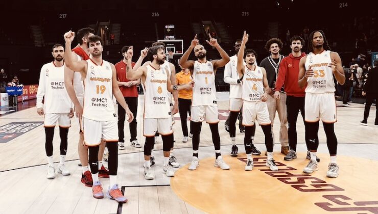 GALATASARAY GÖZÜNÜ YARI FİNALE DİKTİ