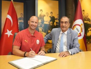 GALATASARAY’DA DUSART DÖNEMİ