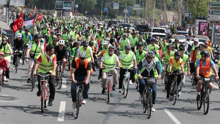 Gazze İçin Binlerce Kişi Pedal Çevirdi