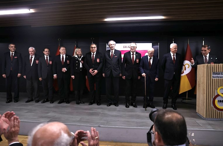 “GELECEĞİN GALATASARAY”I VURGUSU!