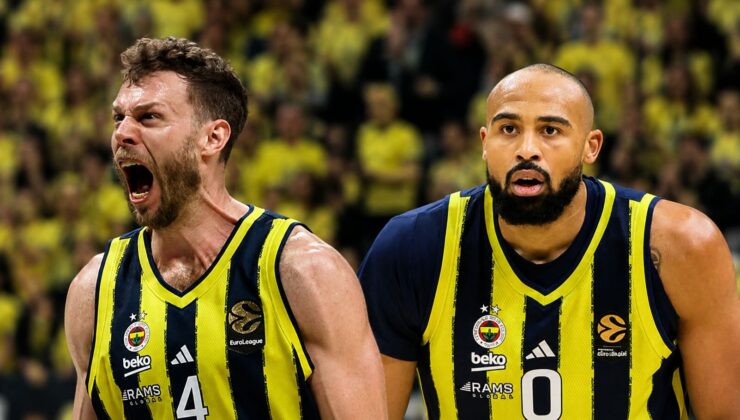HORTON-TUCKER VE MELLI İMZAYI ATTI