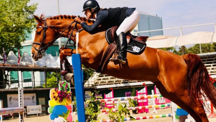 İstanbul Atlı Spor Kulübü’nde Nuri Oğlakçı Kupası Heyecanı