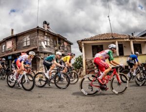 İSTANBUL’DA PEDALLAR DÖNÜYOR