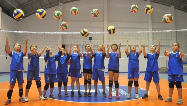 İzmir’de Yaz Spor Okulları Başlıyor
