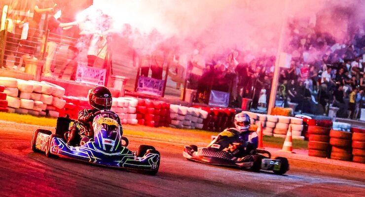 Kapadokya’da Işıklar Altında Karting Heyecanı