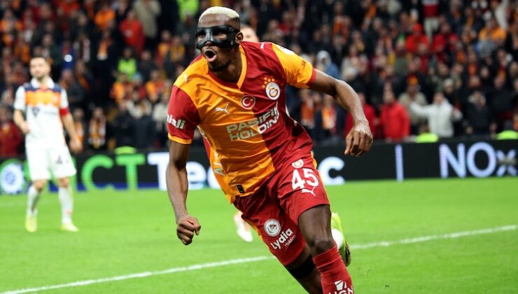 OSIMHEN ZİRVEYİ BIRAKMADI