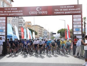 Pedallar Alanya’da Şampiyonluk  İçin Döndü