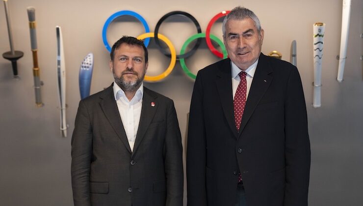 Prof. Dr. Uğur Erdener’den TMOK Başkanı Çakır’a Tebrik Ziyareti