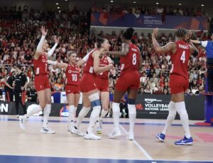 SULTANLAR OSAKA’DA SAHNE ALIYOR