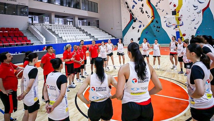 U20 Ümit Milli Kız Basketbol Takımı’nın Çanakkale Kampı Başladı