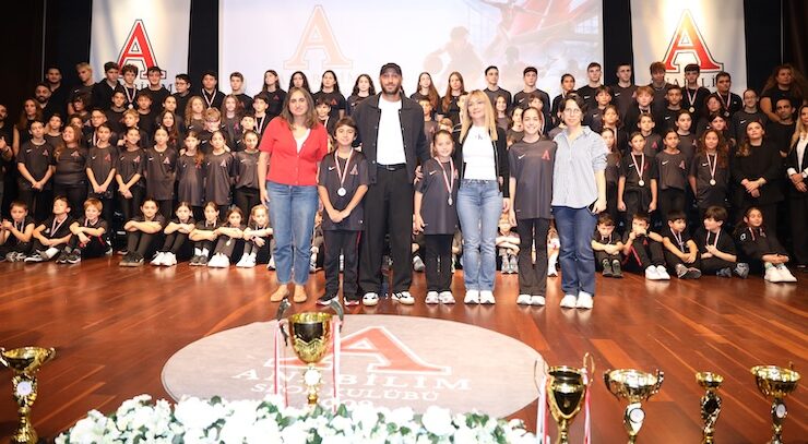 Anabilim Spor Kulübü Yeni Sezonu Yıldızlarla Açtı
