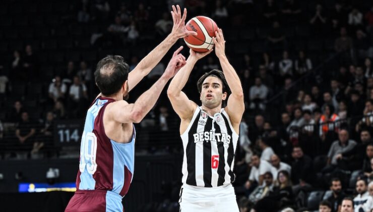 BEŞİKTAŞ İLK GALİBİYETİNİ ALDI
