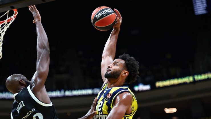 FENERBAHÇE’DEN BLOK REKORLU ZAFER
