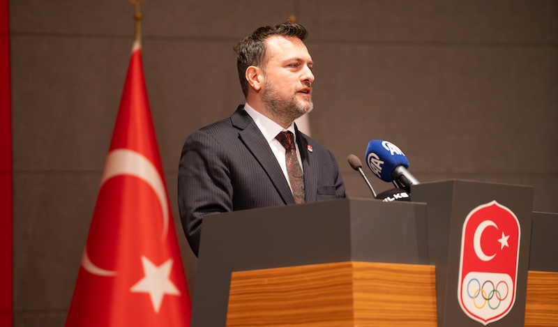 VELİ OZAN ÇAKIR’A ONUR ÖDÜLÜ